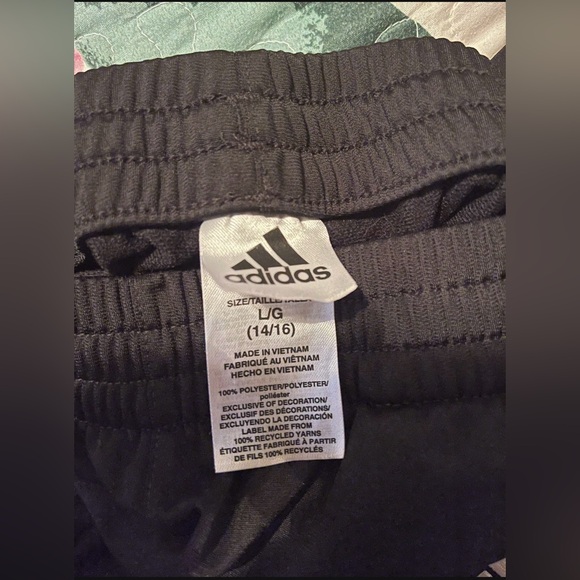 Boys adidas sweats - Picture 2 of 2